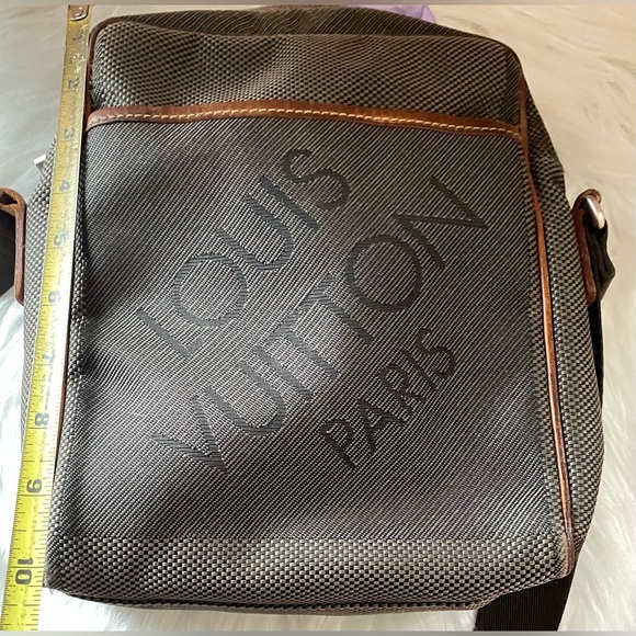 Louis Vuitton Damier Geant Citadin Messenger in Terre Brown. - Picture 13 of 13